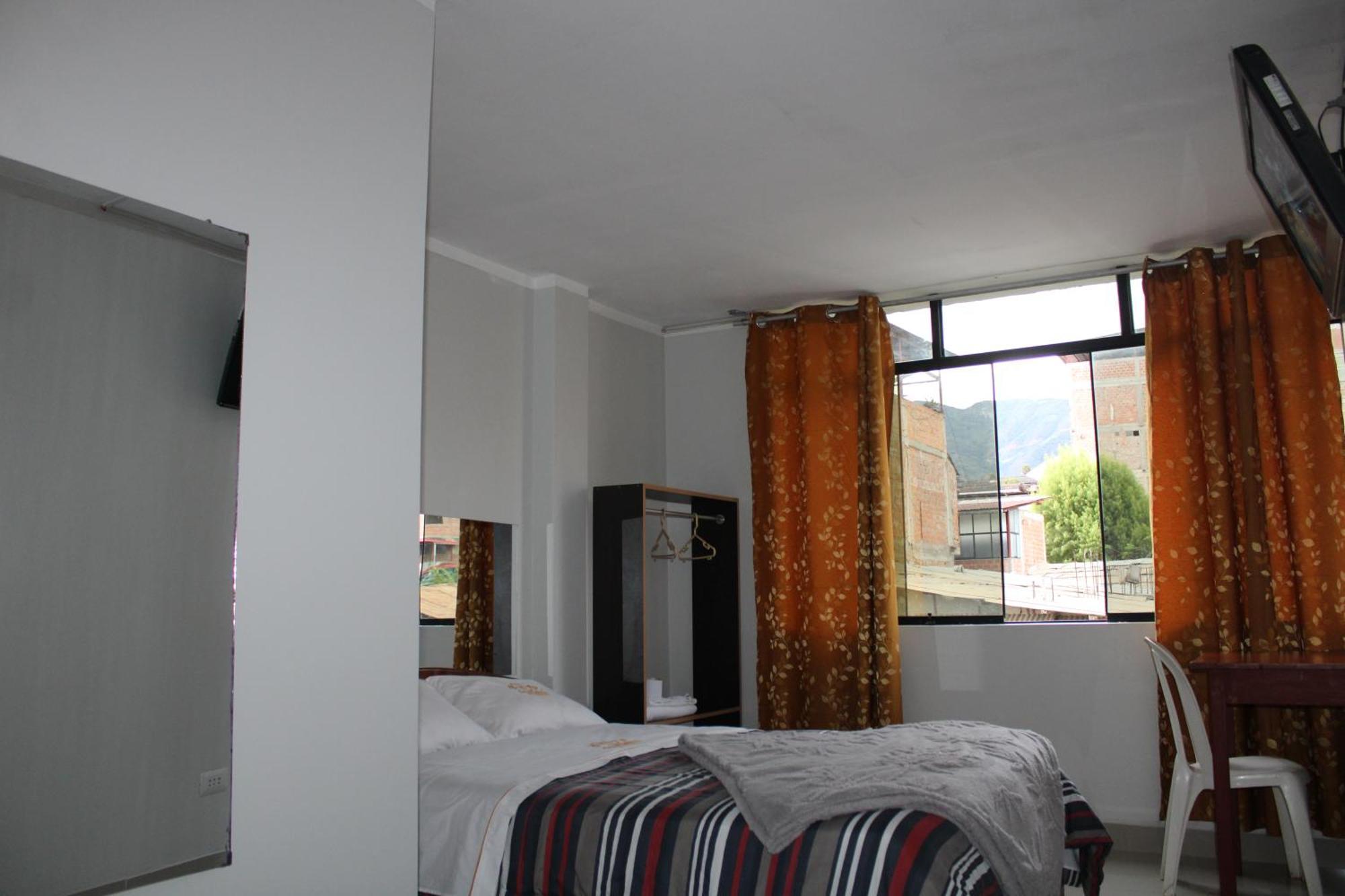 Hotel California 682 Chachapoyas Exterior foto